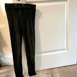 Koral Black Leggings